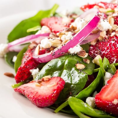 Strawberry Spinach With Balsamic Poppy Seed